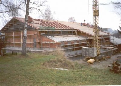 Dachpaltten werden verteilt - 2001