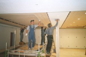 Deckenarbeiten in der Schiesshalle - 2004