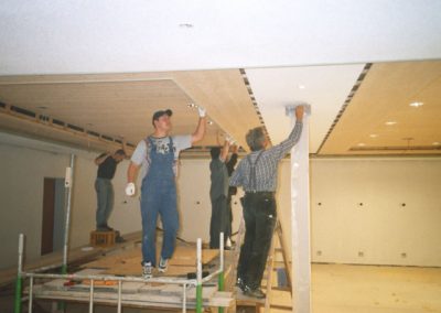 Deckenarbeiten in der Schiesshalle - 2004